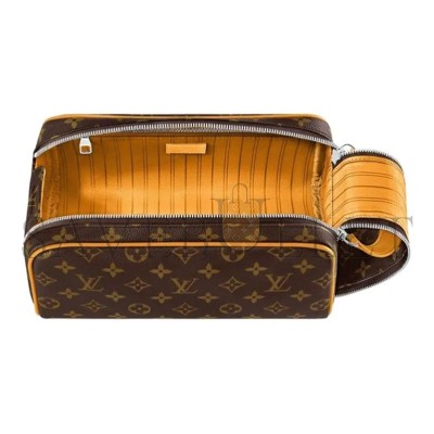 LOUIS VUITTON DOPP KIT M12643 (28*16.5*15cm) 